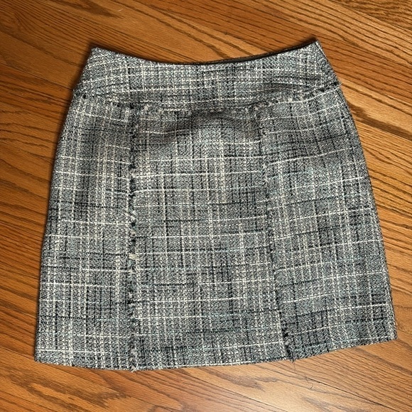 Halogen Tweed mini midi short a-line
blue cream gray skirt sz 4 - Picture 5 of 9